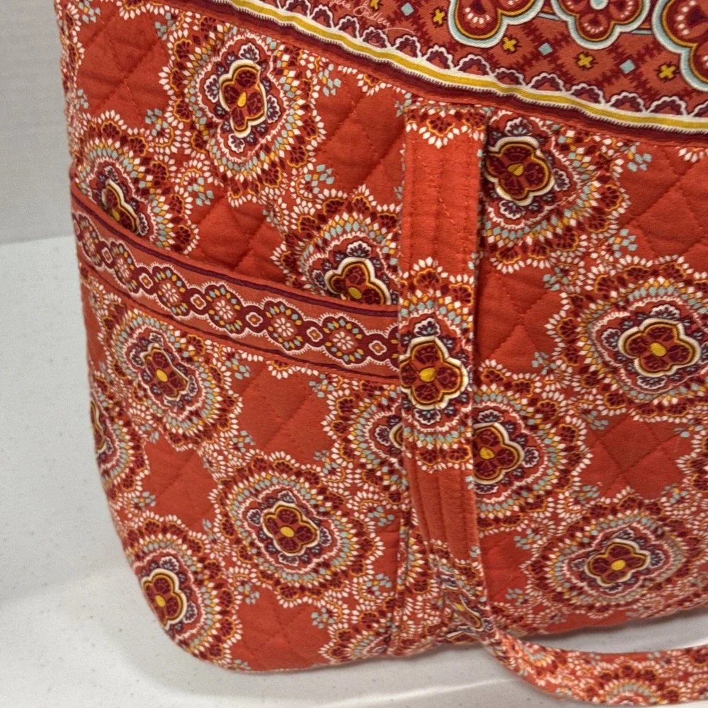 Vera Bradley Xtra Large Shopper Tote Paprika Print